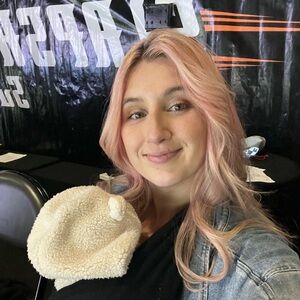 Meet your Posher, Brooke